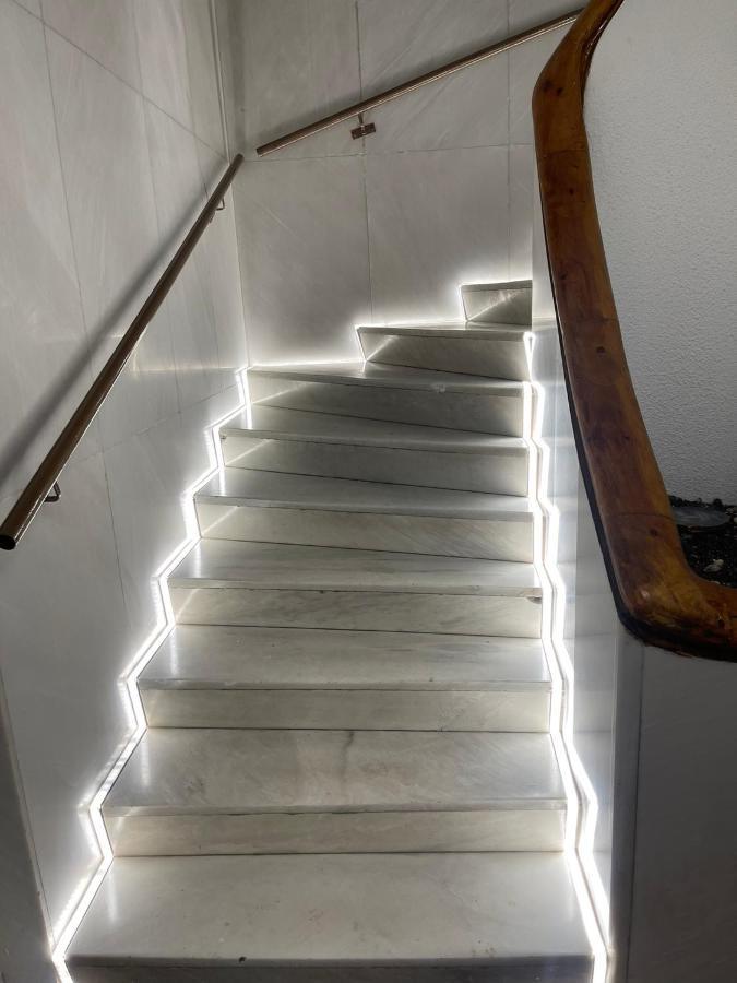 Pansea 11 Exclusive Suites Tesalonika Bagian luar foto